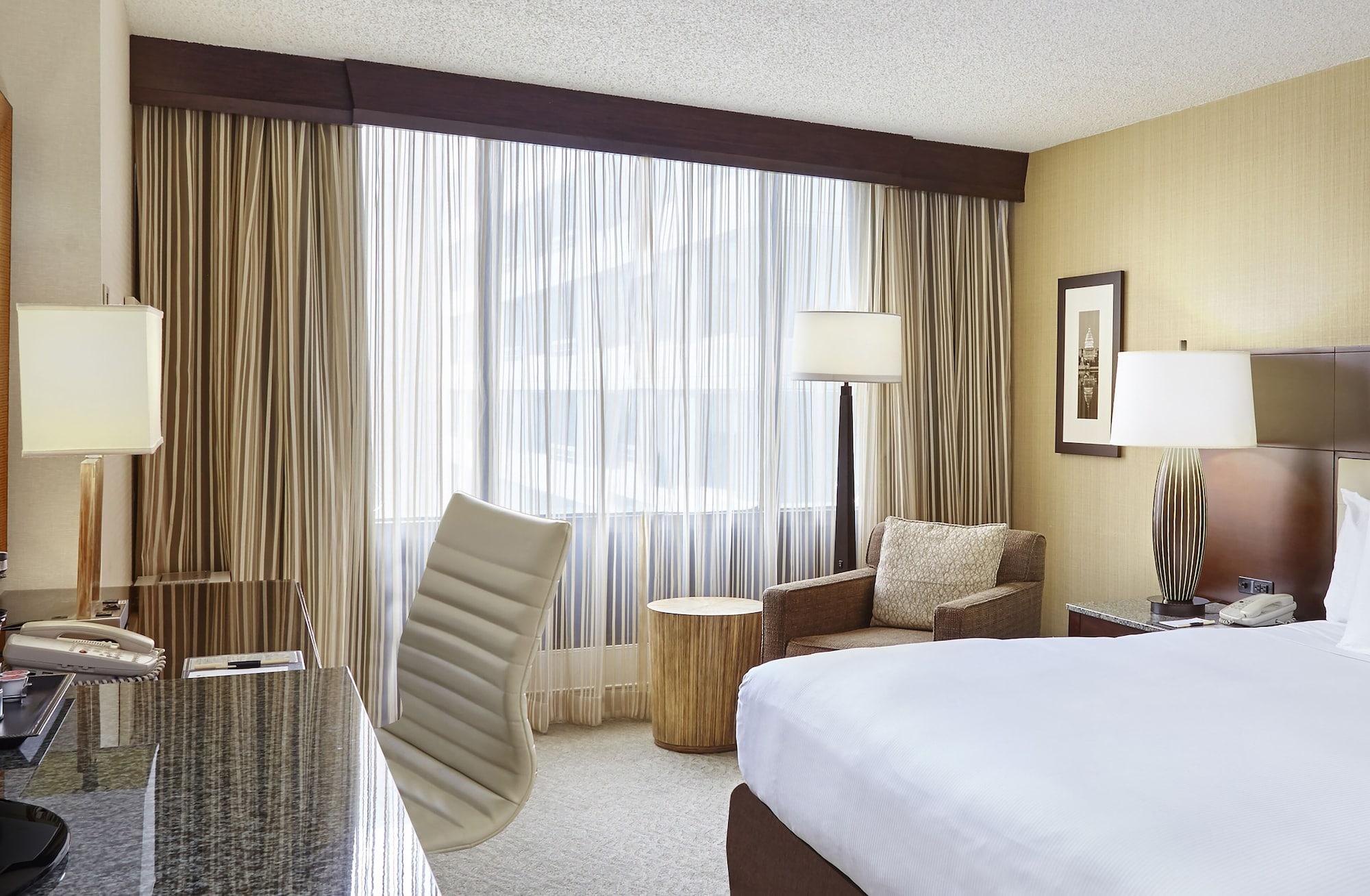 Doubletree By Hilton Washington Dc - Crystal City Arlington Esterno foto
