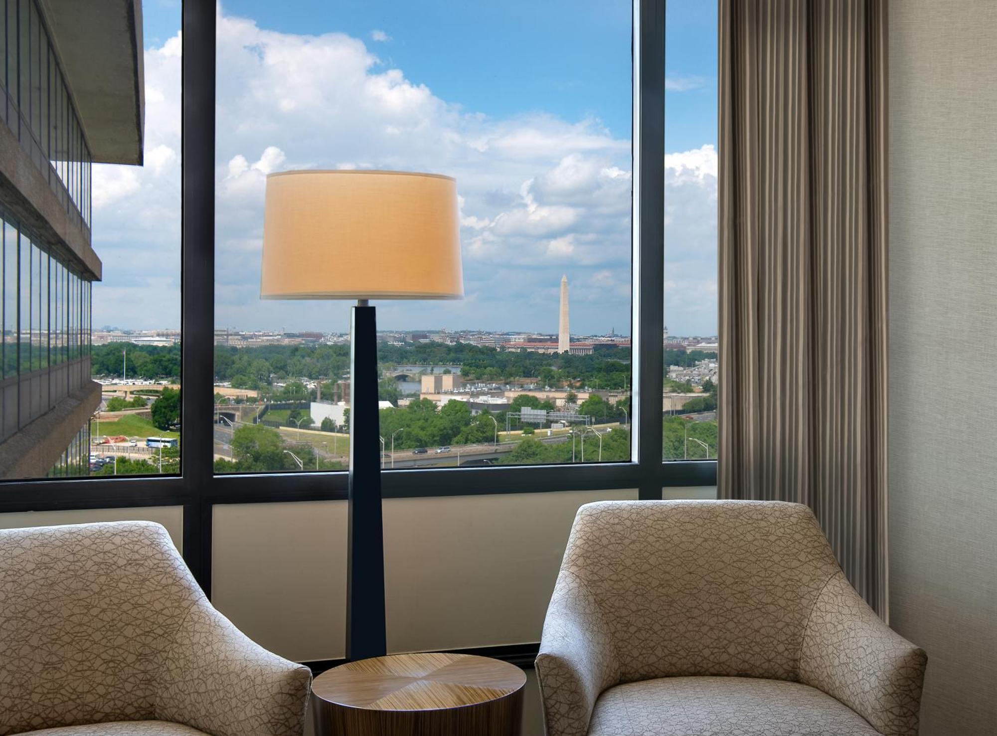Doubletree By Hilton Washington Dc - Crystal City Arlington Esterno foto