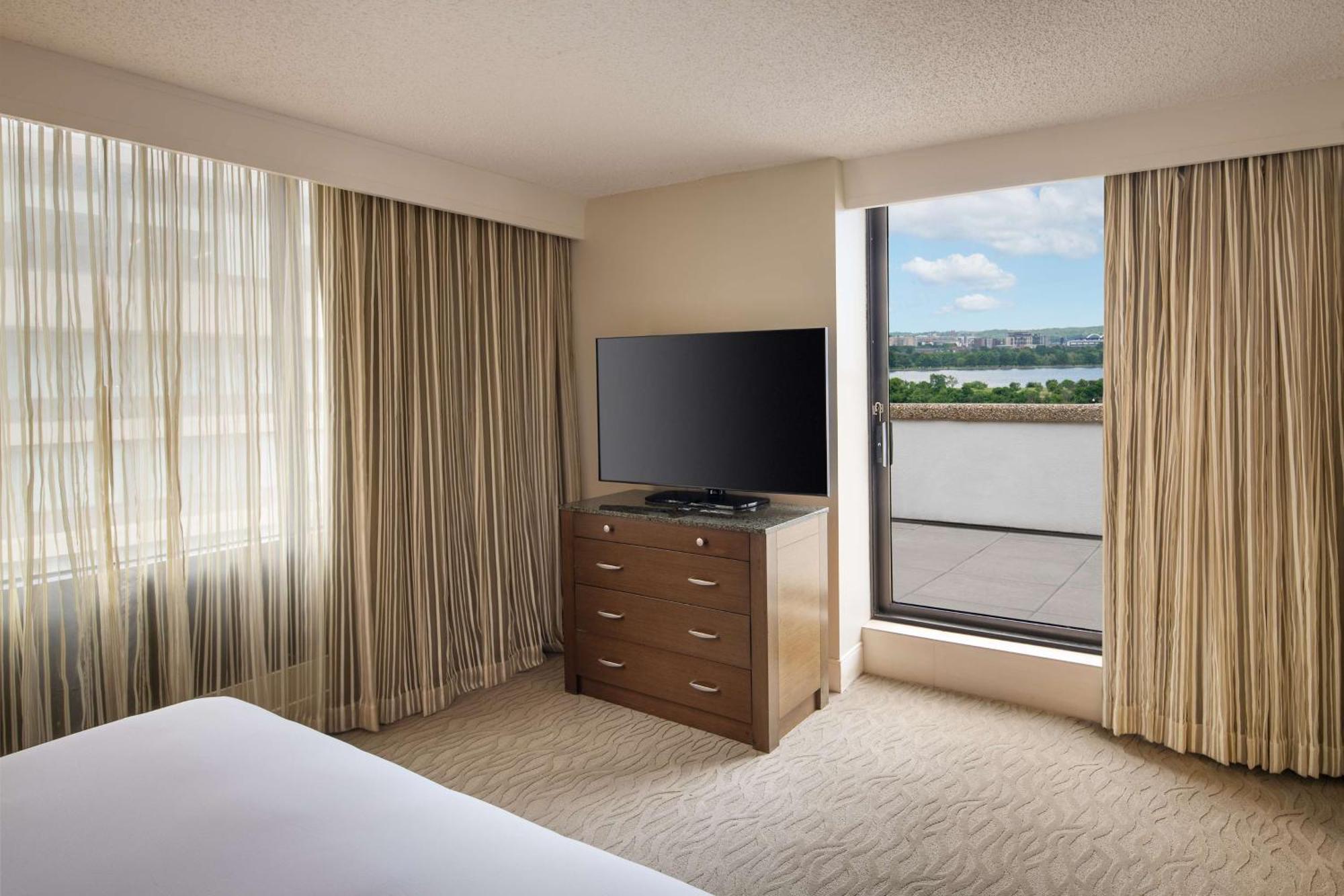 Doubletree By Hilton Washington Dc - Crystal City Arlington Esterno foto